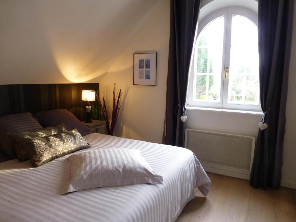 آغينو Chambres D'Hotes La Parenthez' الغرفة الصورة